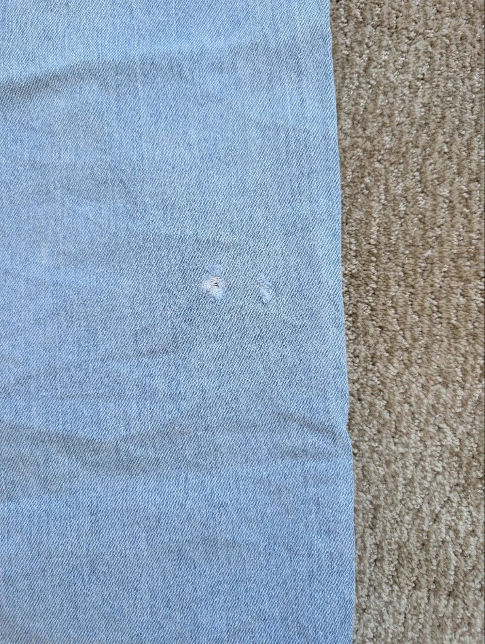Levi's 550 Light Blue Relaxed Fit 36x30